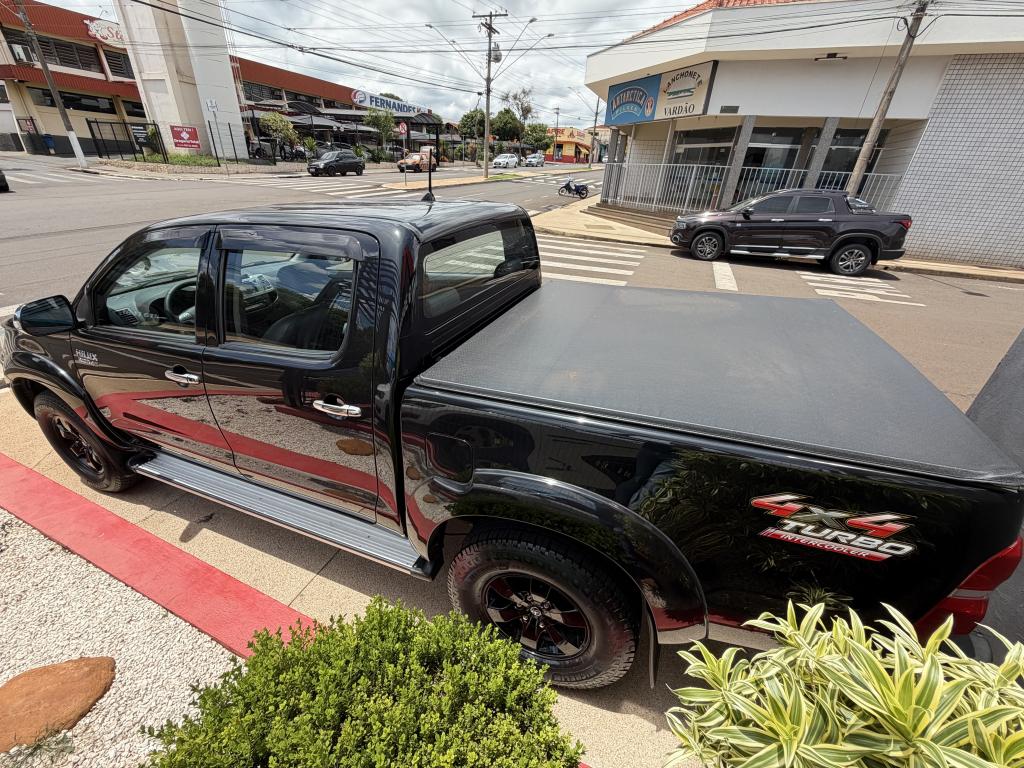 TOYOTA Hilux Caminhonete - Foto