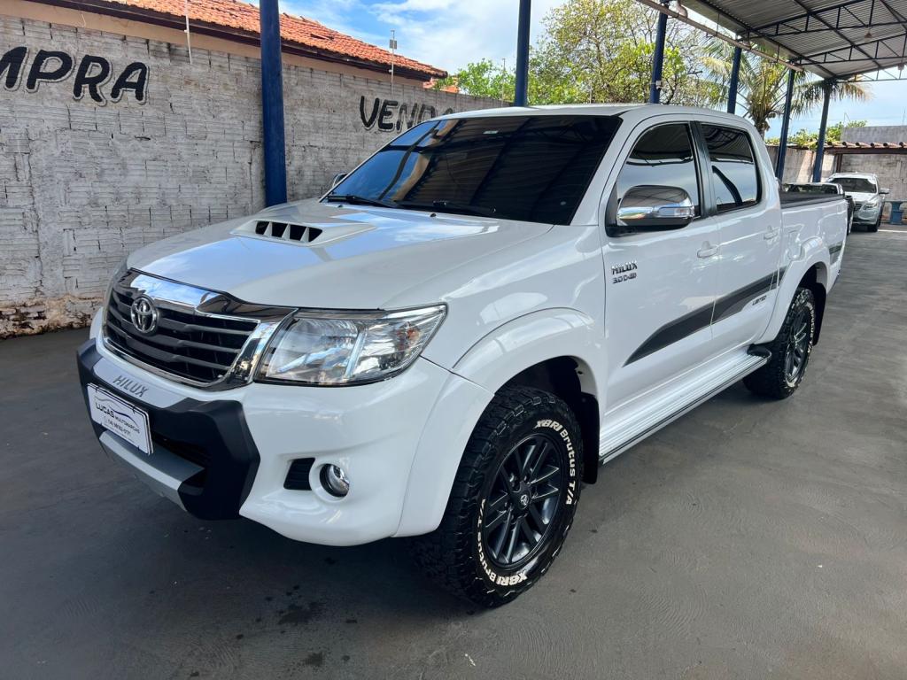 TOYOTA Hilux Caminhonete - Foto