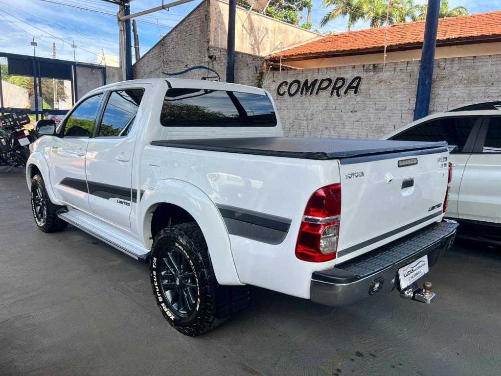 TOYOTA Hilux Caminhonete - Foto