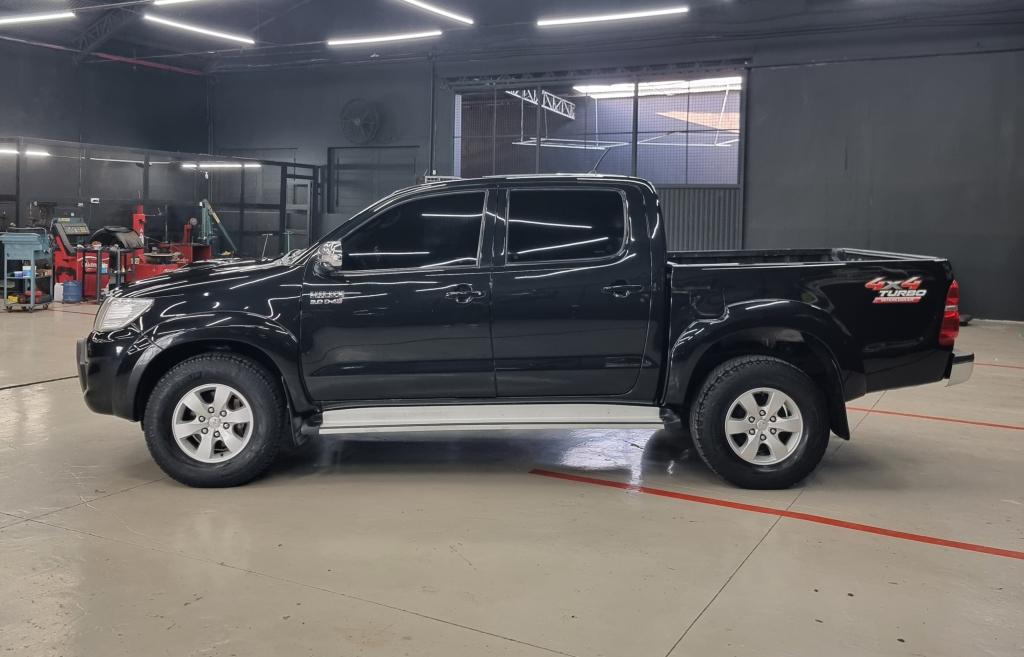 TOYOTA Hilux Caminhonete - Foto