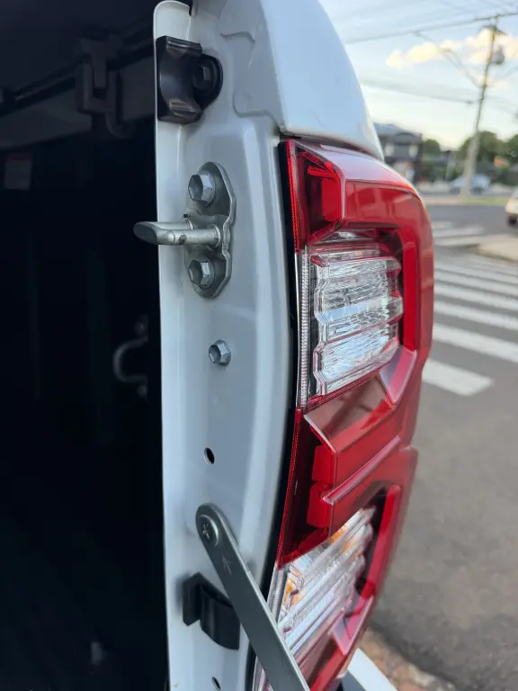 TOYOTA Hilux Caminhonete - Foto