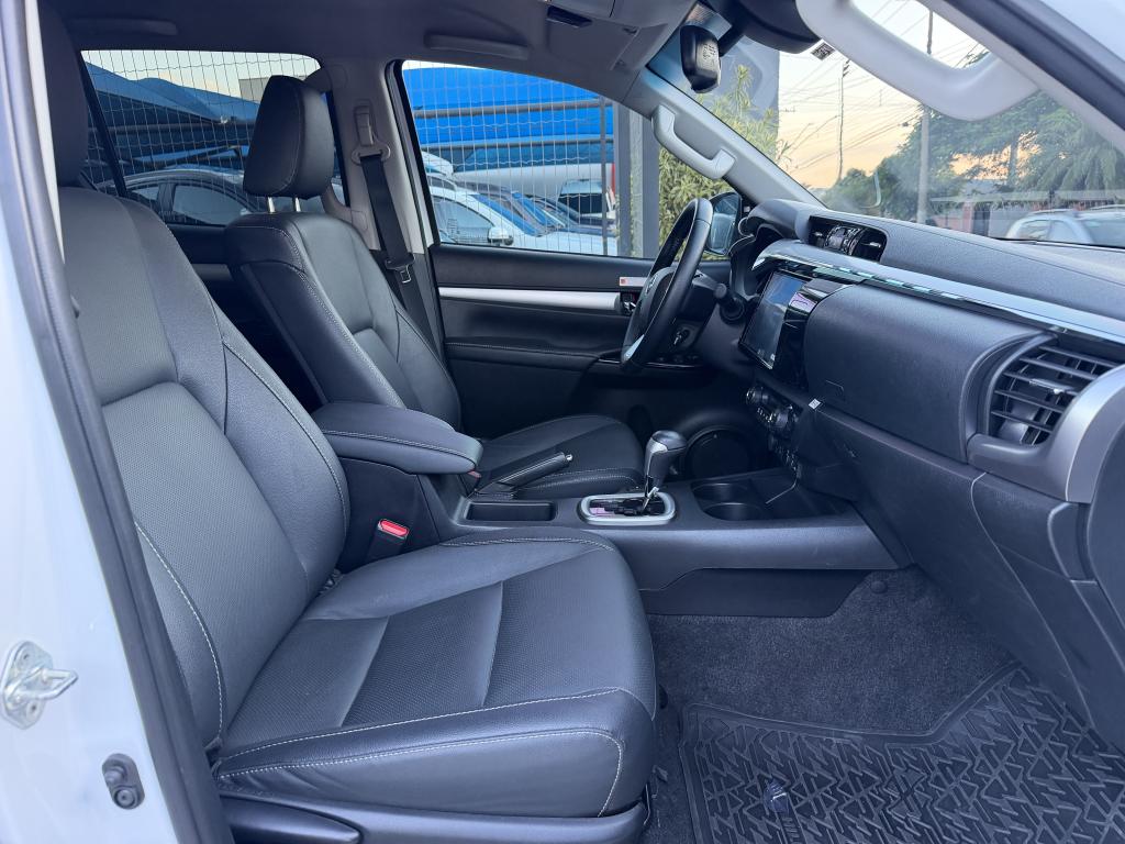 TOYOTA Hilux Caminhonete - Foto