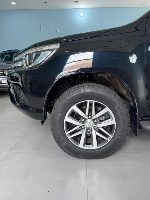 TOYOTA Hilux Caminhonete - Foto