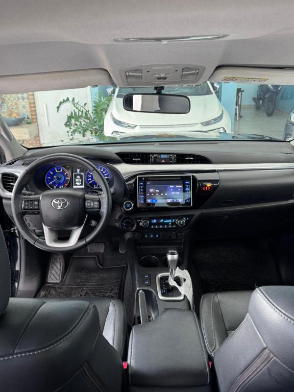 TOYOTA Hilux Caminhonete - Foto