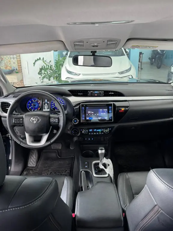 TOYOTA Hilux Caminhonete - Foto