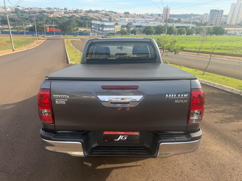 TOYOTA Hilux Caminhonete - Foto