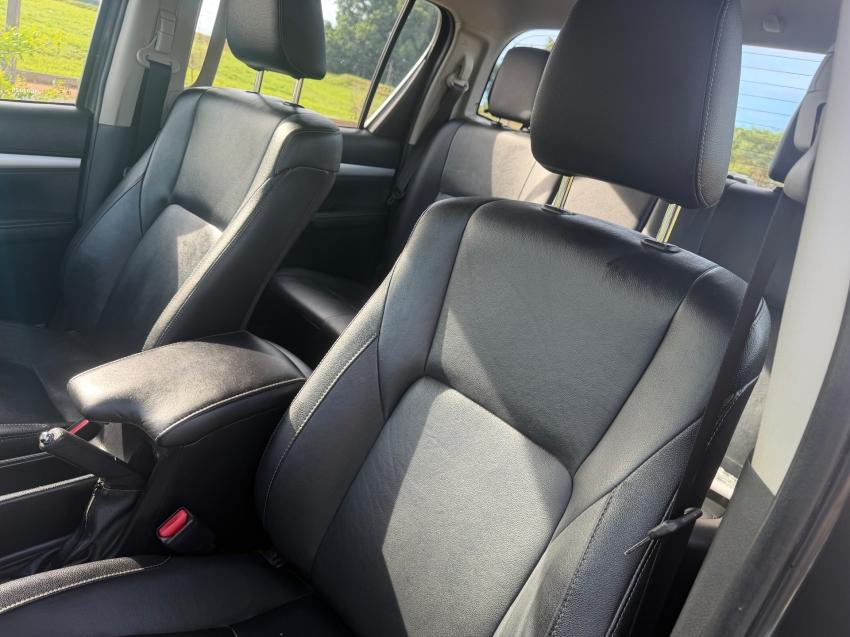 TOYOTA Hilux Caminhonete - Foto