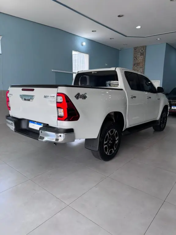 TOYOTA Hilux Caminhonete - Foto