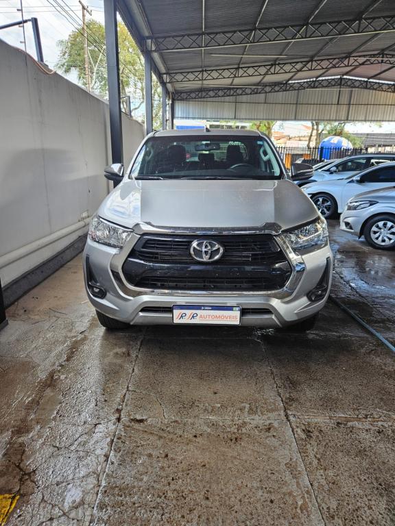 TOYOTA Hilux Caminhonete