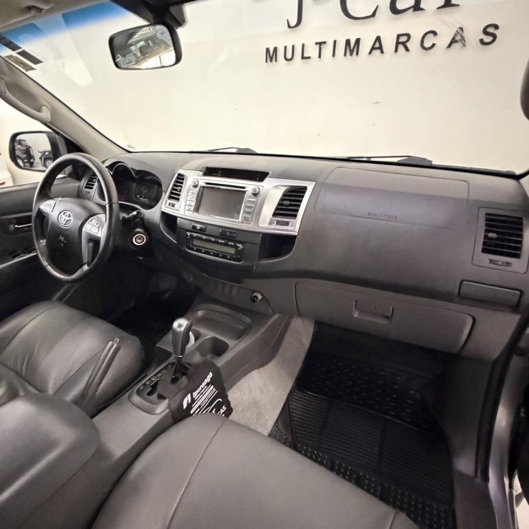 TOYOTA Hilux Caminhonete - Foto