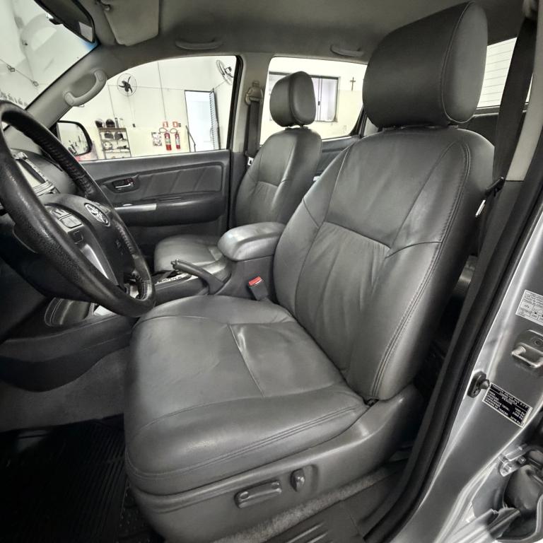 TOYOTA Hilux Caminhonete - Foto