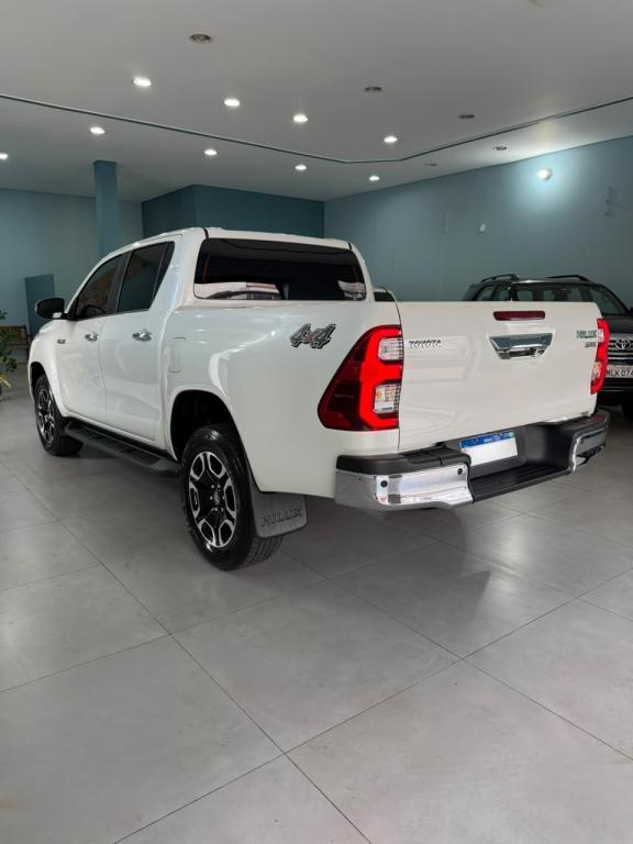 TOYOTA Hilux Caminhonete - Foto
