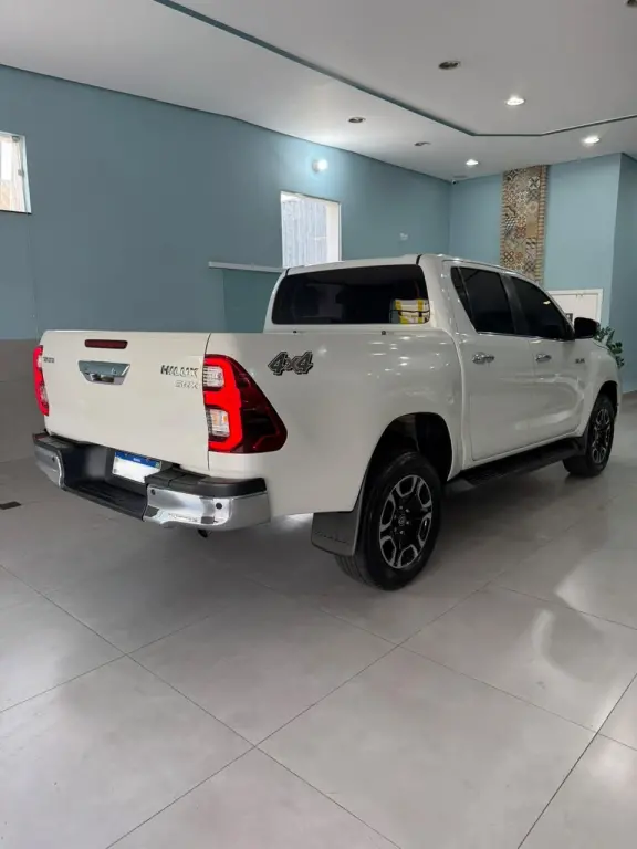 TOYOTA Hilux Caminhonete - Foto