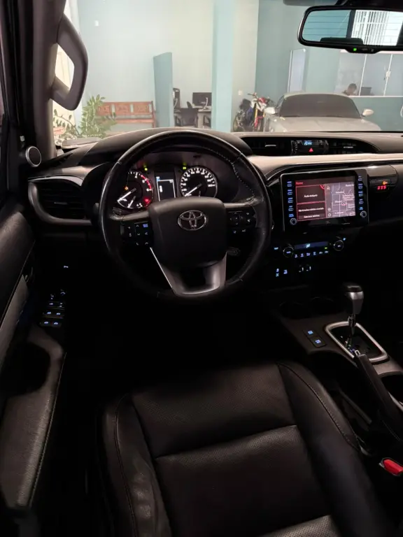 TOYOTA Hilux Caminhonete - Foto