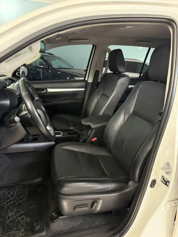 TOYOTA Hilux Caminhonete - Foto