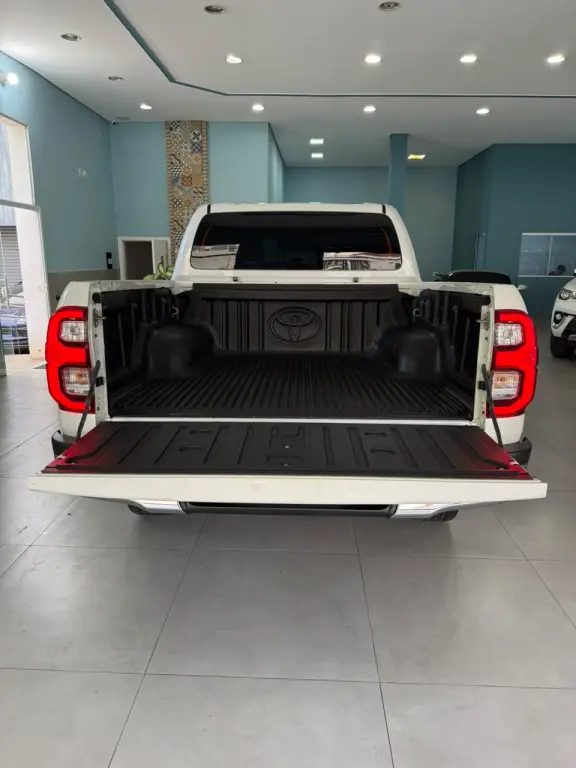 TOYOTA Hilux Caminhonete - Foto