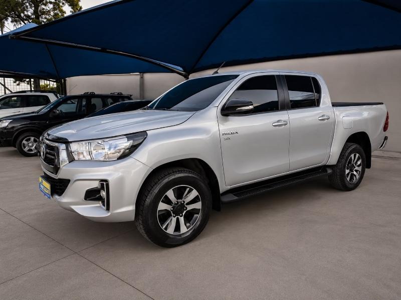 TOYOTA Hilux Caminhonete