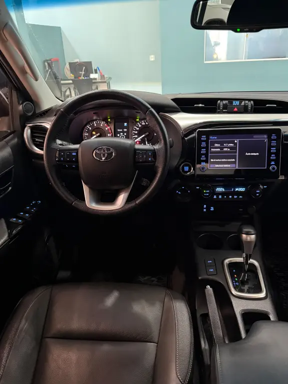 TOYOTA Hilux Caminhonete - Foto