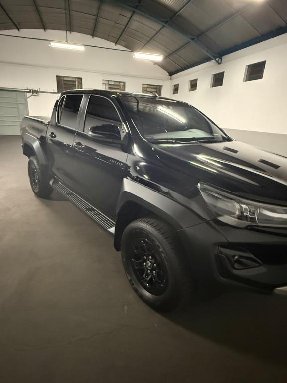 TOYOTA Hilux Caminhonete - Foto