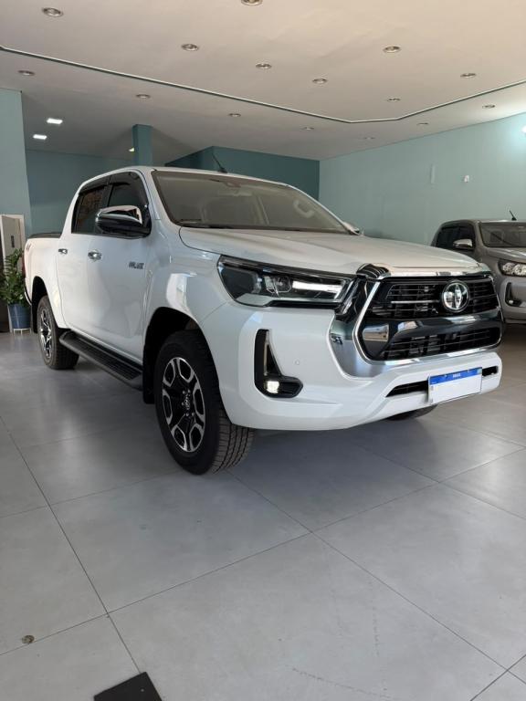 TOYOTA Hilux Caminhonete - Foto