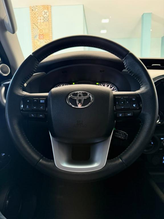 TOYOTA Hilux Caminhonete - Foto