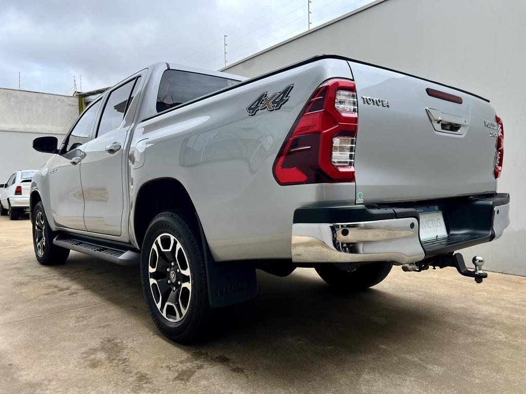 TOYOTA Hilux Caminhonete - Foto