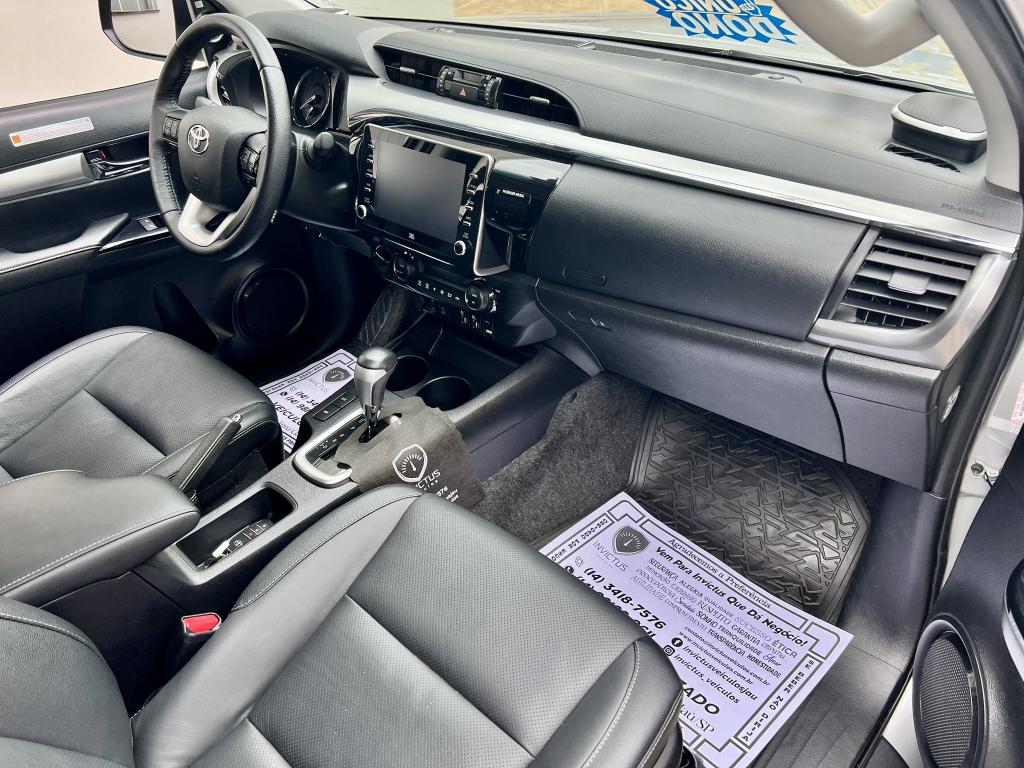 TOYOTA Hilux Caminhonete - Foto