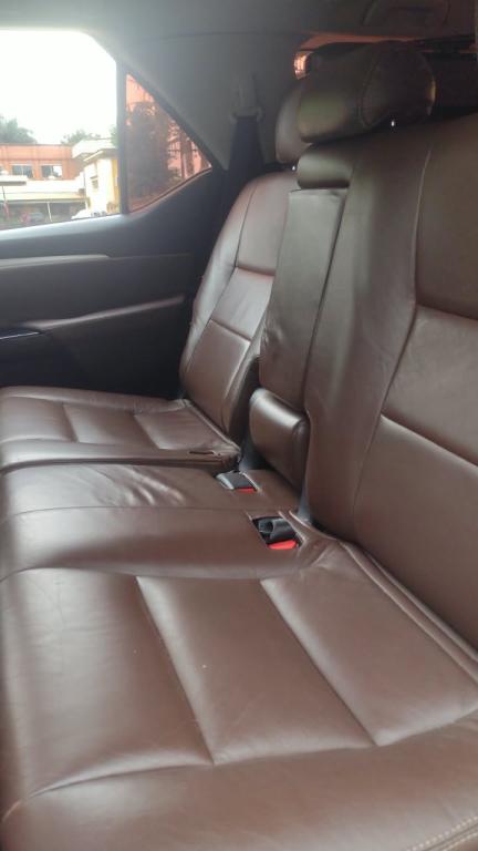 TOYOTA Hilux SW4 - Foto