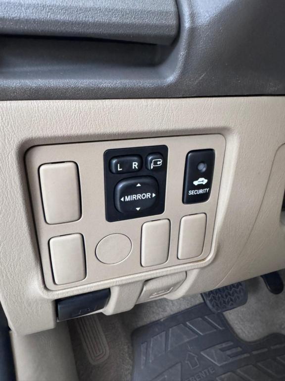 TOYOTA Hilux SW4 - Foto
