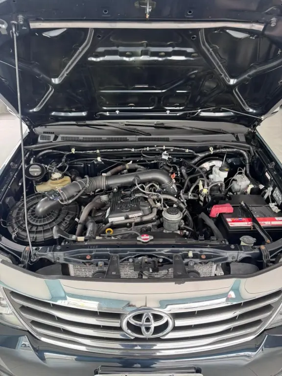 TOYOTA Hilux SW4 - Foto