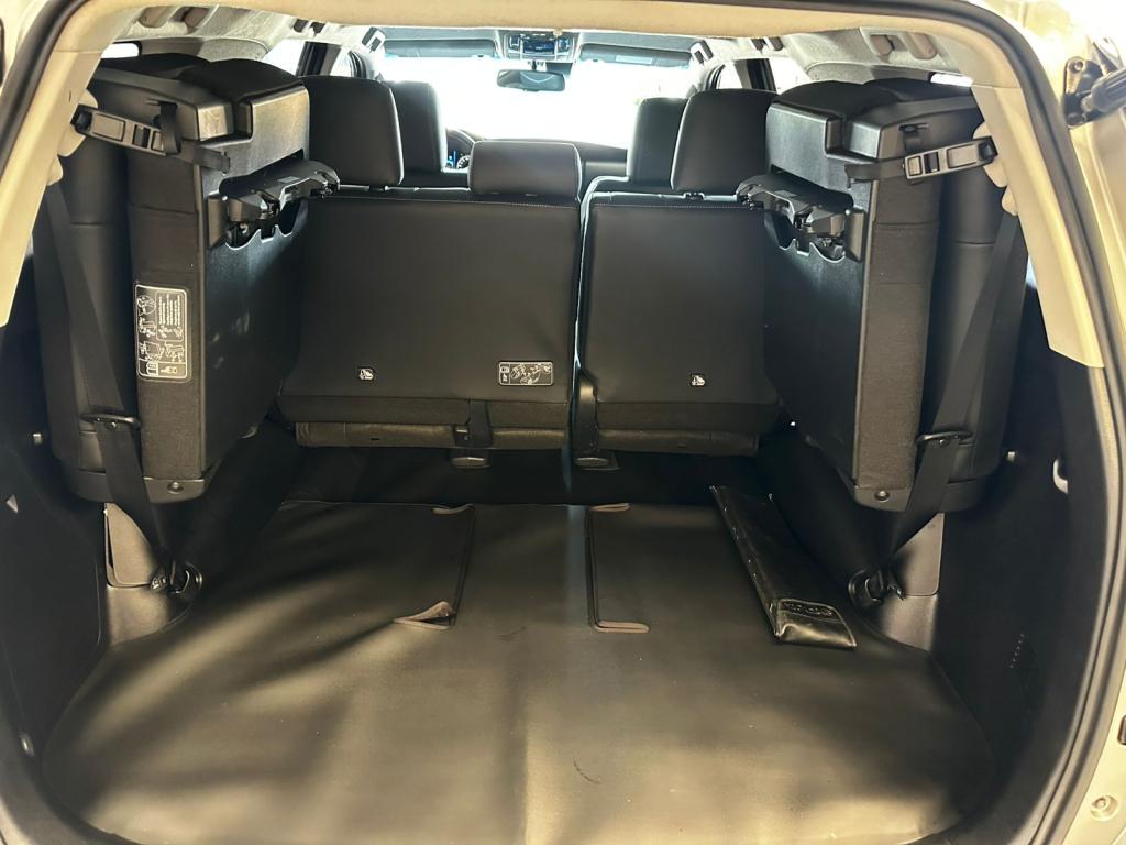 TOYOTA Hilux SW4 - Foto