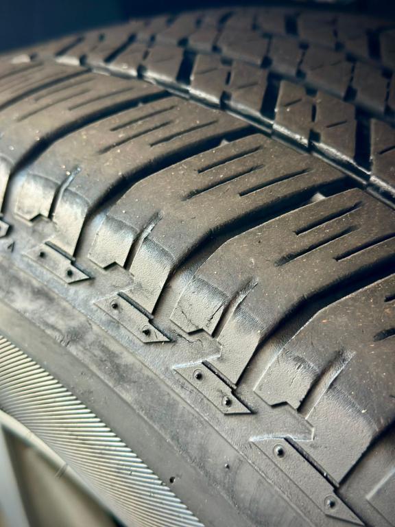 TOYOTA Hilux SW4 - Foto