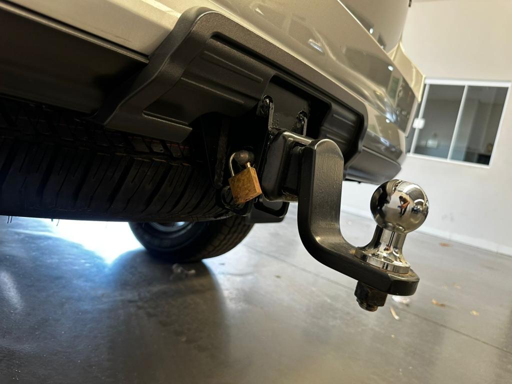 TOYOTA Hilux SW4 - Foto