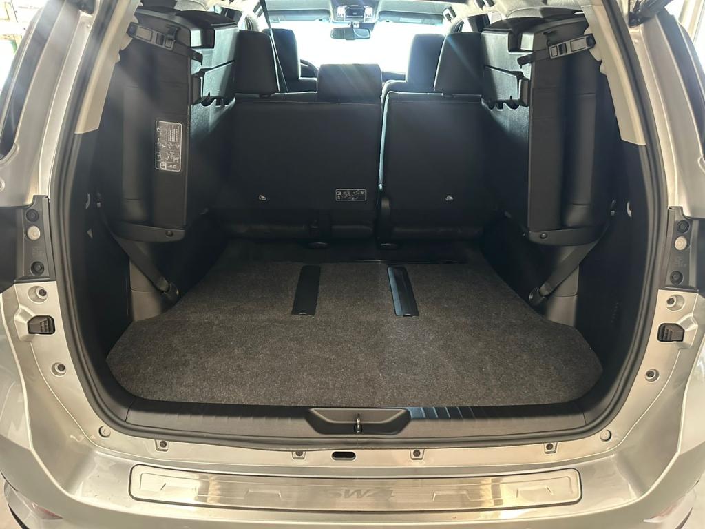 TOYOTA Hilux SW4 - Foto