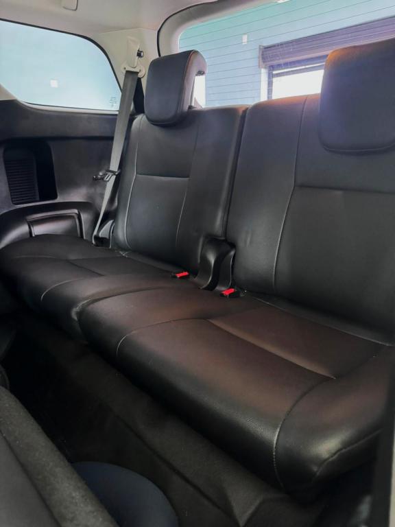 TOYOTA Hilux SW4 - Foto