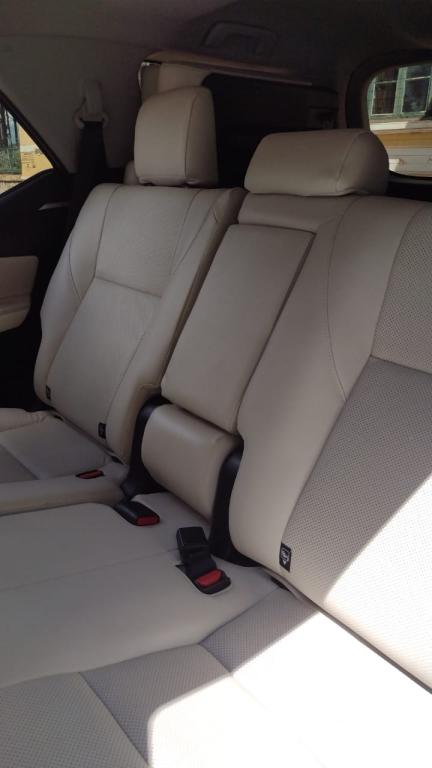 TOYOTA Hilux SW4 - Foto