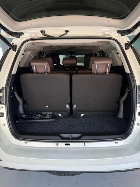TOYOTA Hilux SW4 - Foto