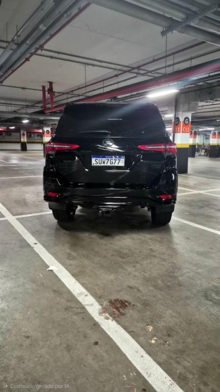 TOYOTA Hilux SW4 - Foto