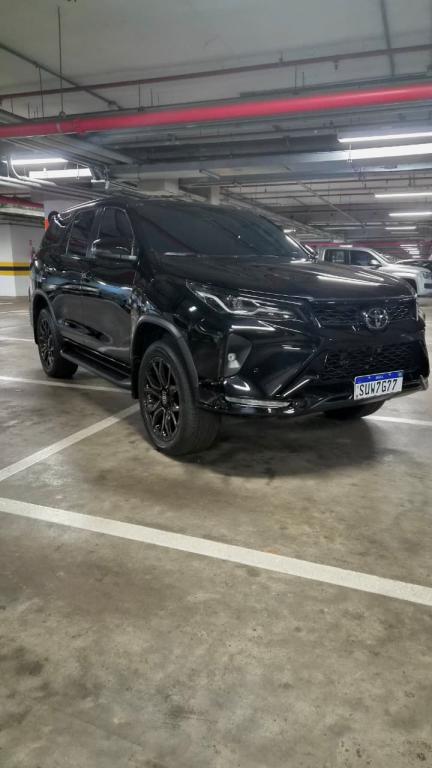 TOYOTA Hilux SW4 - Foto
