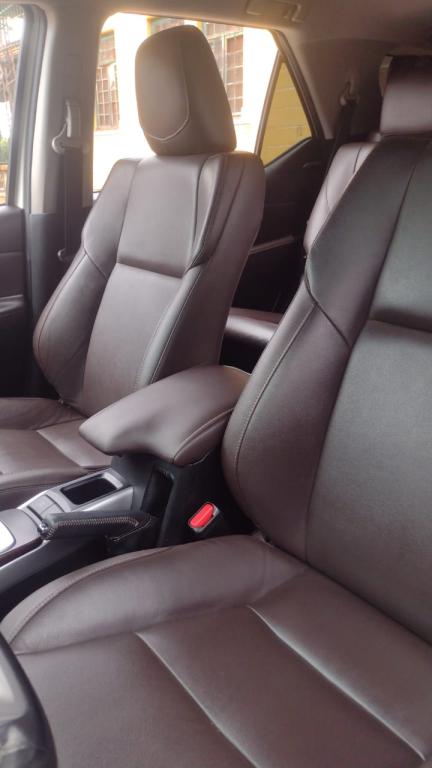 TOYOTA Hilux SW4 - Foto