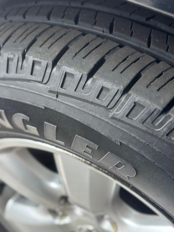 TOYOTA Hilux SW4 - Foto