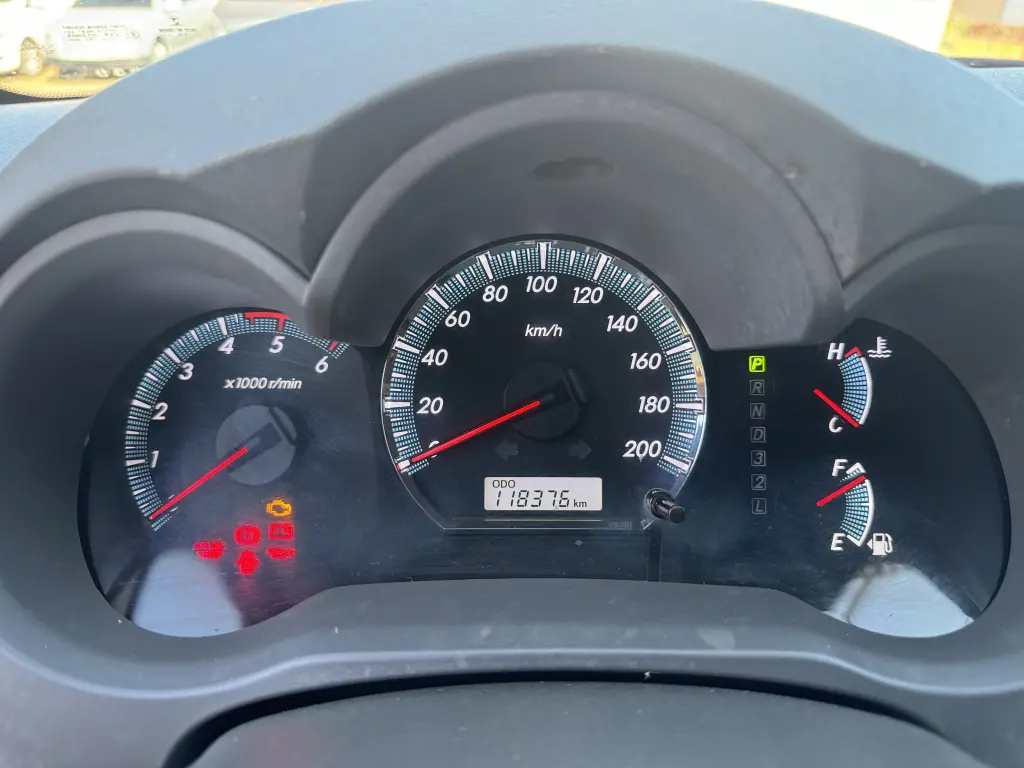 TOYOTA Hilux SW4 - Foto