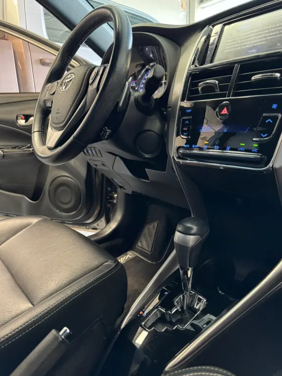 TOYOTA Yaris Hatch - Foto