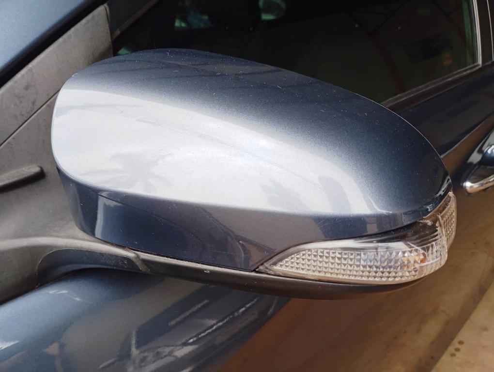 TOYOTA Yaris Hatch - Miniatura