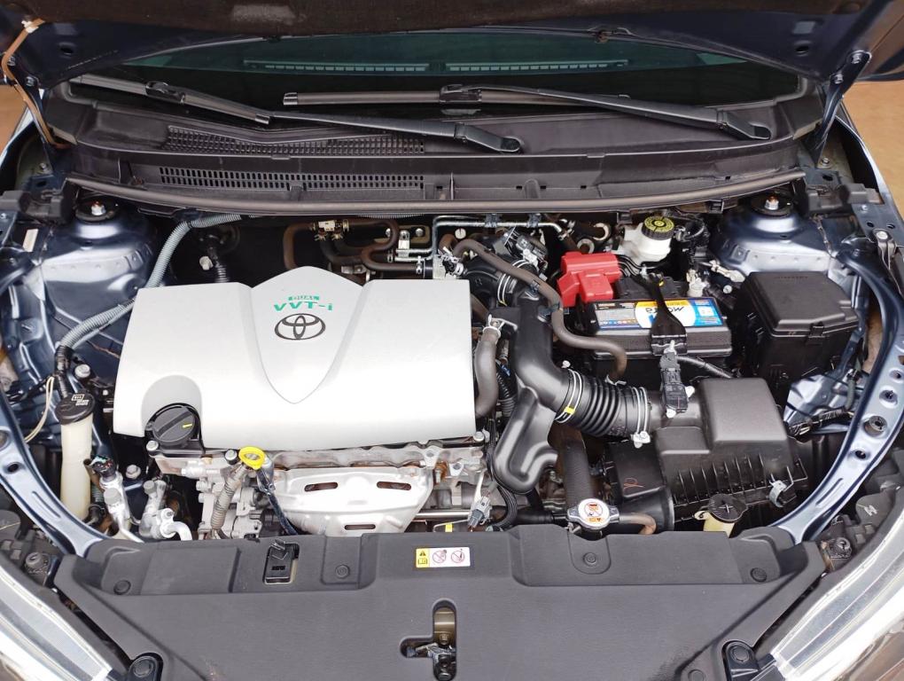 TOYOTA Yaris Hatch - Miniatura