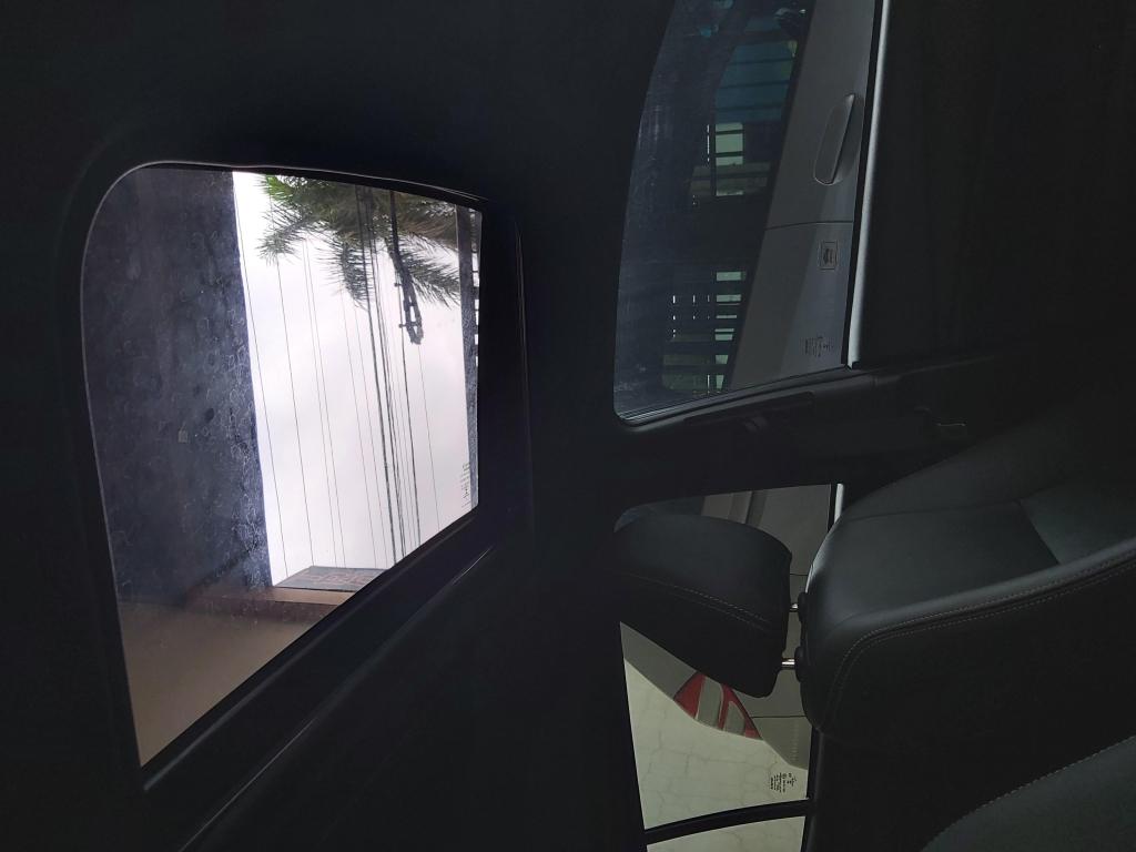 TOYOTA Yaris Hatch - Miniatura