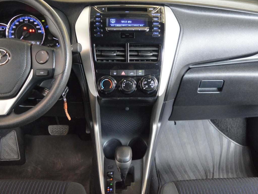 TOYOTA Yaris Hatch - Foto