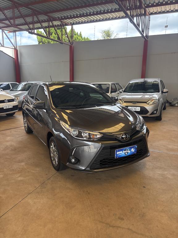 TOYOTA Yaris Hatch - Foto