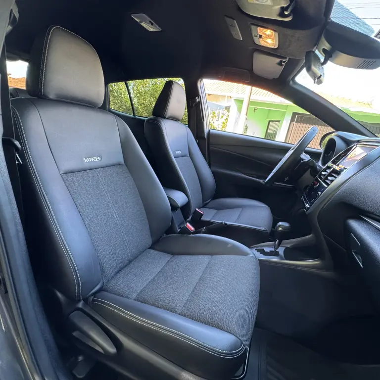 TOYOTA Yaris Hatch - Foto