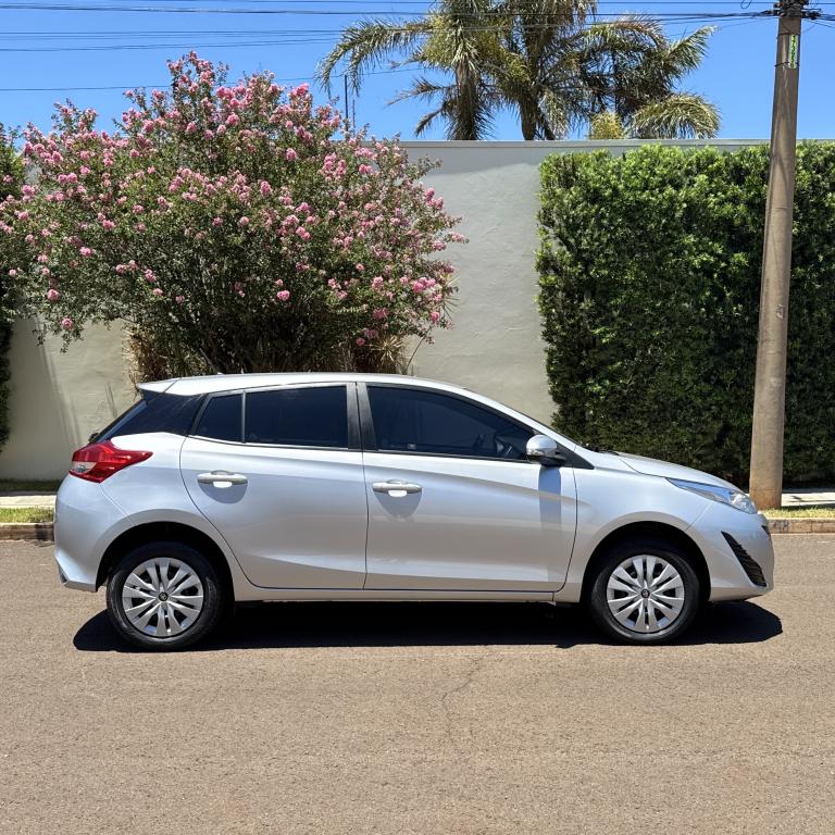 TOYOTA Yaris Hatch - Foto